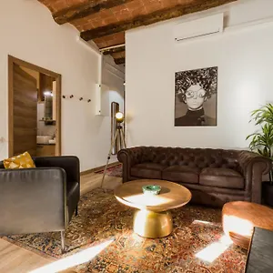 Magalhaes - Trad Flat In Poble Sec, Near Ramblas Appartamento Barcellona